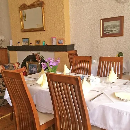 Tara Hall Accommodation 3* Dun Laoghaire
